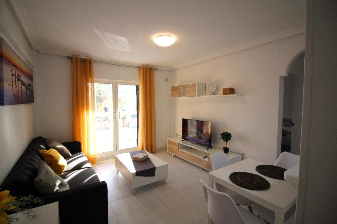 Apartamento Con Piscina En Urbanizacion Parquemar, La Mata, Torrevieja Aq-153 Ла Мата Екстериор снимка