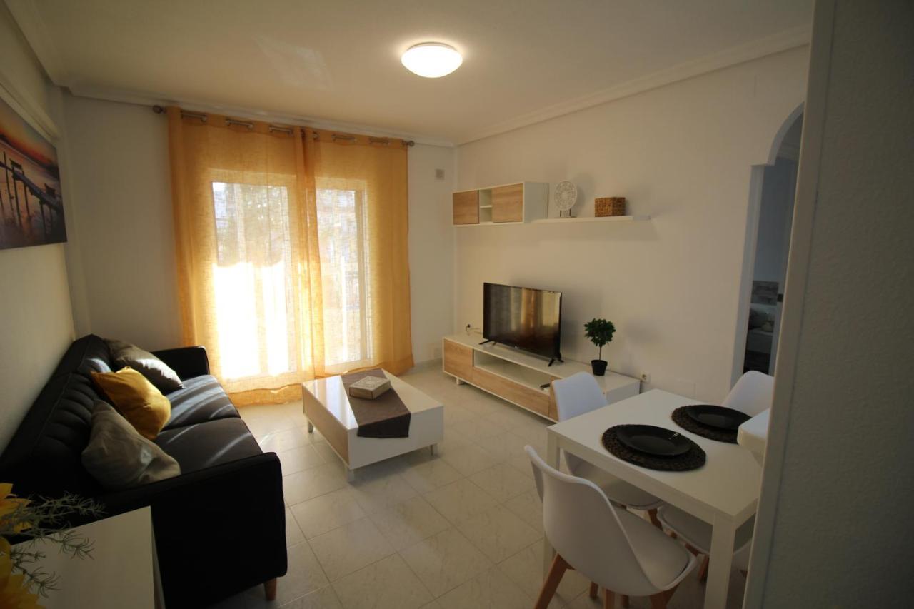 Apartamento Con Piscina En Urbanizacion Parquemar, La Mata, Torrevieja Aq-153 Ла Мата Екстериор снимка